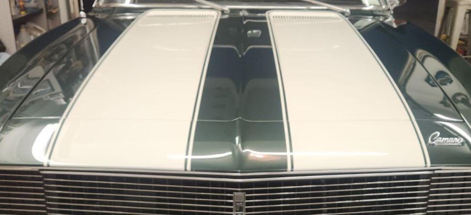 Most Z28s used the flat hood