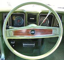 1969 Steering Wheel with Z23/Z87 wood-grain